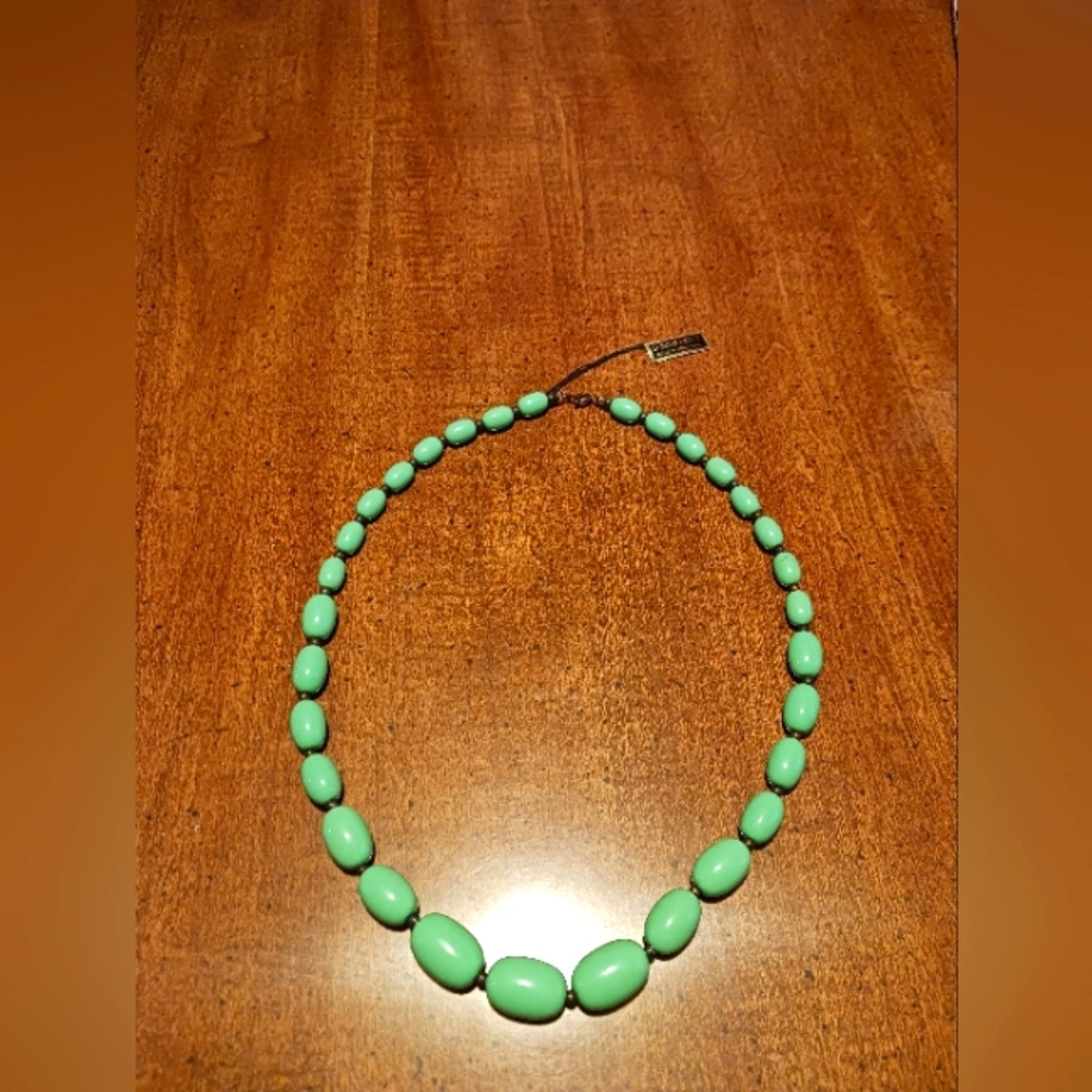 Vintage Genuine Lucite Necklace Size:24"